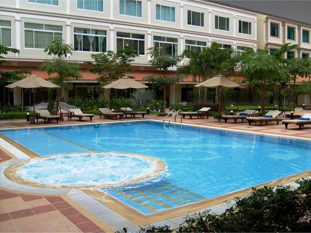 Angkor Riviera Hotel Sziemreap Kültér fotó