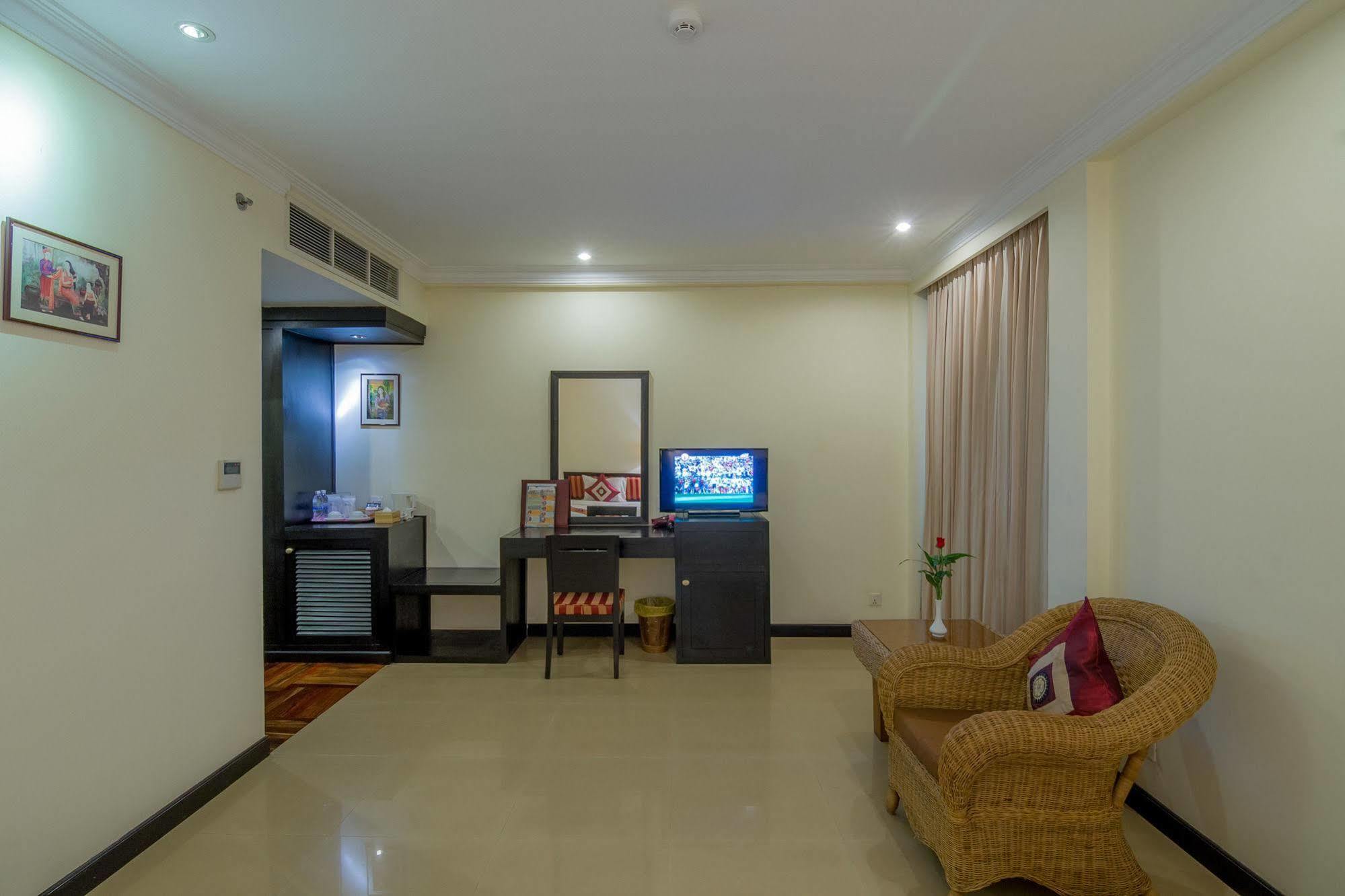 Angkor Riviera Hotel Sziemreap Kültér fotó